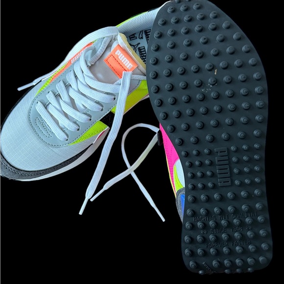 Puma - Picture 3 of 4